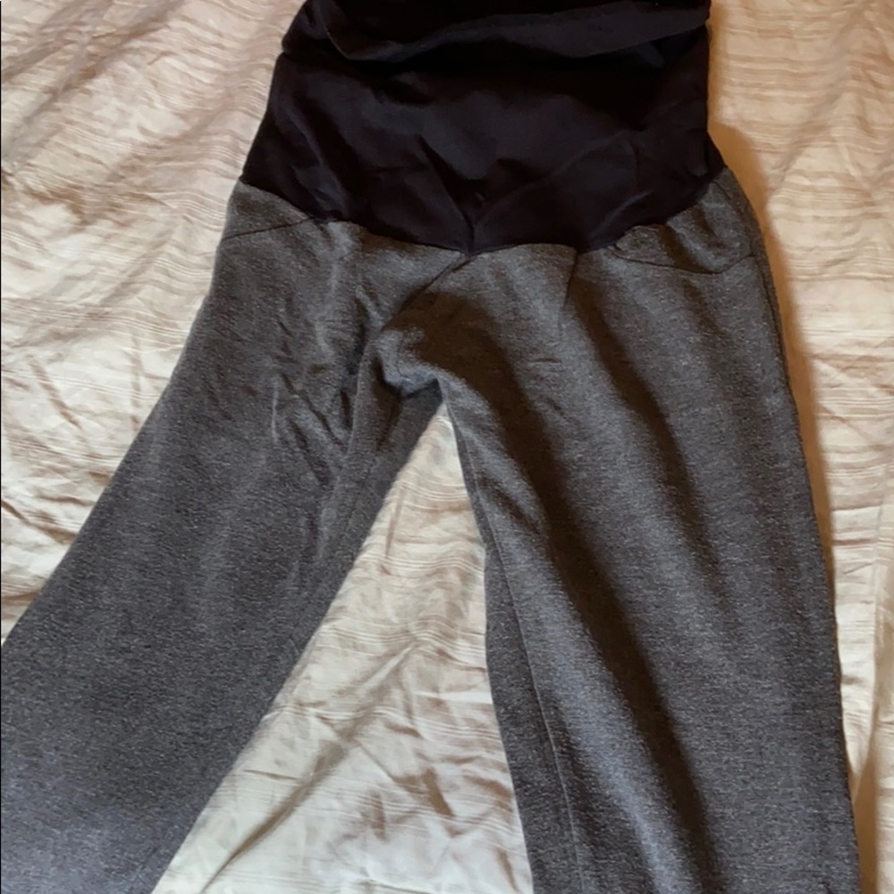 Vintage violet maternity leggings